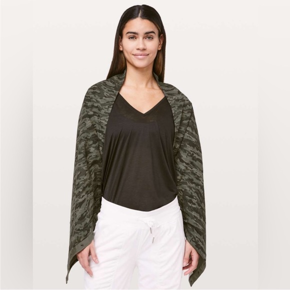 Lululemon vinyasa scarf - new - Picture 2 of 5